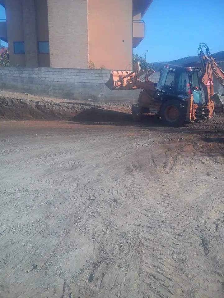 Trabalho de aterros e desaterros — JMF Terraplanagens (4)