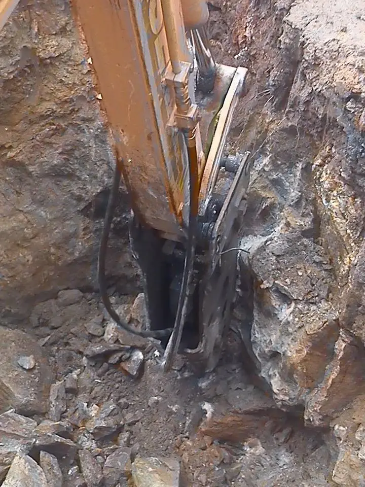 Obra Vodafone / TelCabo — Vale Pisão — JMF Terraplanagens (3)